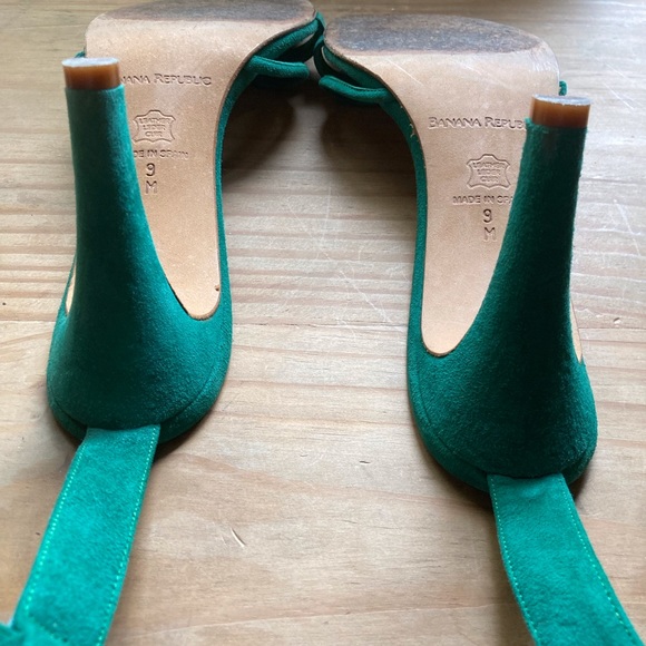 Banana Republic Martinique Green Suede Leaf Detail Ankle-Strap Stiletto Heels 9M - Picture 5 of 5